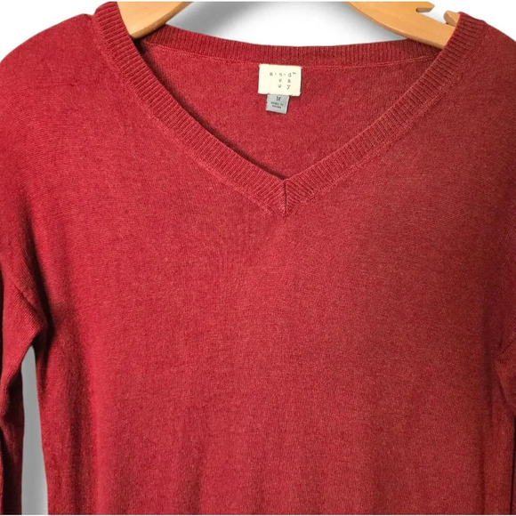 A new day women's rust VNeck long sleeve sweater  - medium - Picture 4 of 10